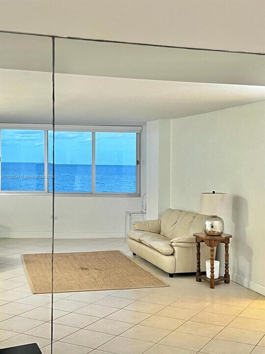 7135 Collins Ave, Unit 702 in Miami, FL - Building Photo