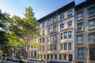 34 W 85th St in New York, NY - Building Photo - Primary Photo