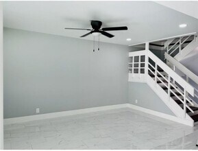 314 Sunshine Dr in Coconut Creek, FL - Foto de edificio - Building Photo