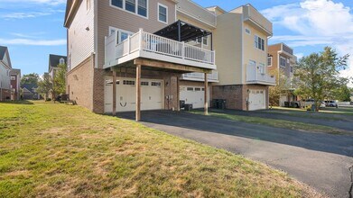 337 Osona Ln in Mars, PA - Building Photo - Building Photo