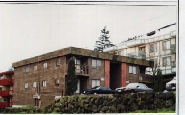 401 SW 155th St in Seattle, WA - Building Photo