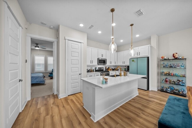 property at 10971 Swang Link Dr