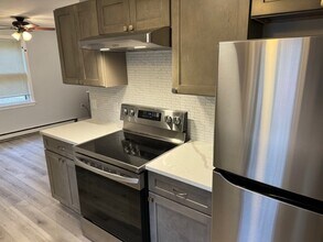 33 Drake Rd in Fitchburg, MA - Building Photo - Building Photo