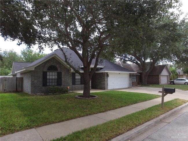3301 Mynah Ave in McAllen, TX - Building Photo - Building Photo