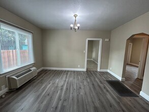 727 S Sacramento St in Lodi, CA - Building Photo - Building Photo