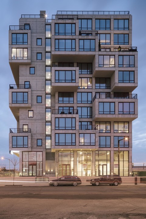 2222 Jackson Ave-Unit -910 in Queens, NY - Building Photo