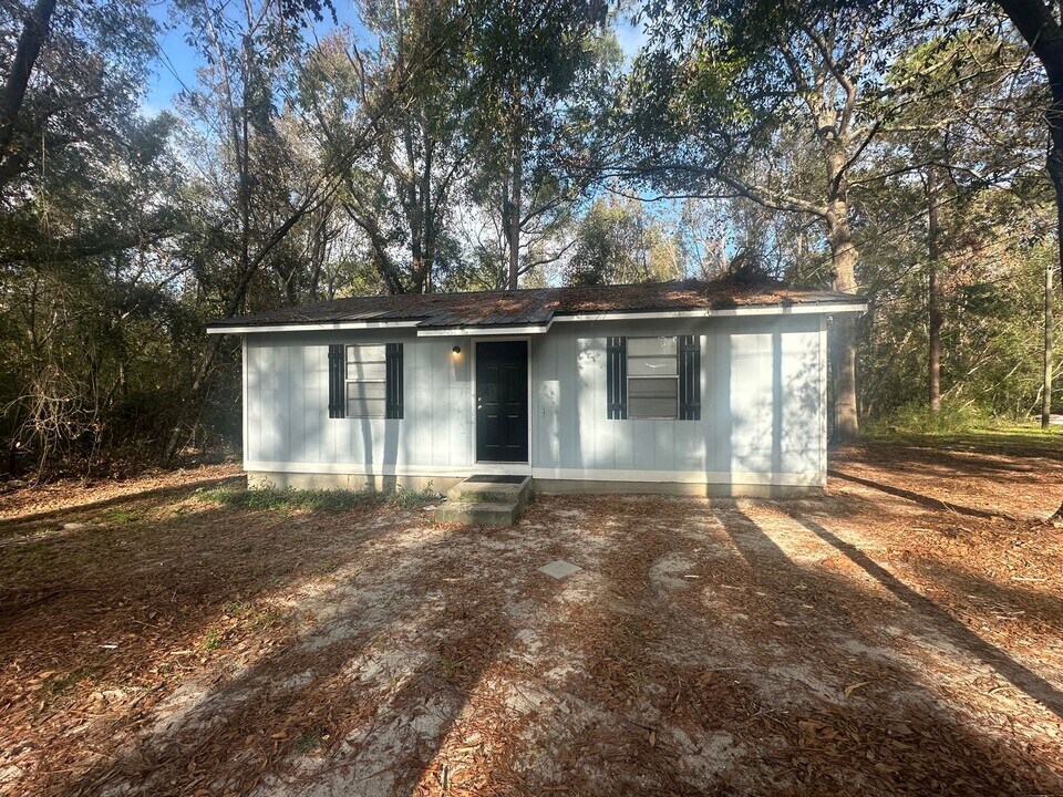 29 Studstill Ln in Mc Rae, GA - Building Photo