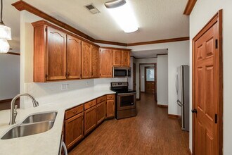 7182 Golden Oaks Loop E in Southaven, MS - Building Photo - Building Photo