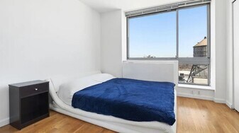 307 Gold St, Unit 19K in Brooklyn, NY - Building Photo