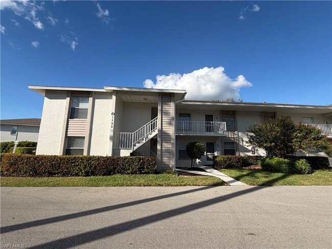 property at 1392 Churchill Cir