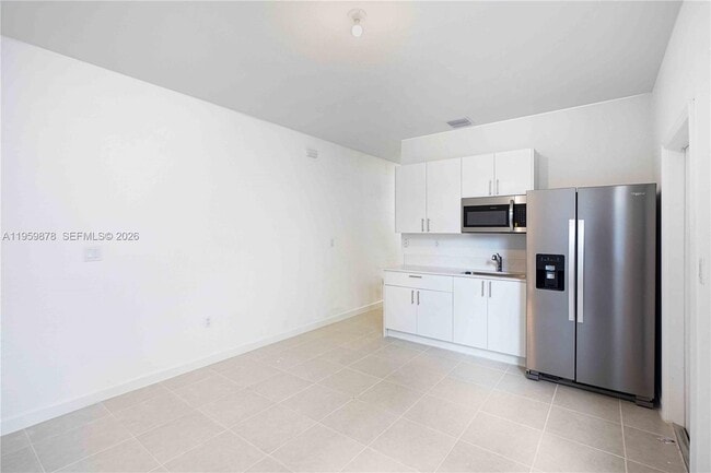 13621 SW 185th Ln in Quail Heights, FL - Building Photo - Building Photo