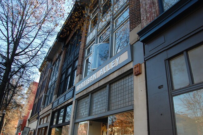 Artisan Alley Apartments in Richmond, VA - Foto de edificio - Building Photo