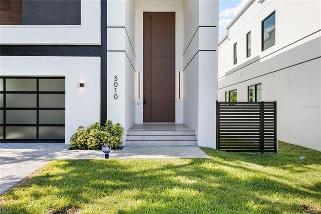 3010 W Trilby Ave in Tampa, FL - Building Photo - Building Photo