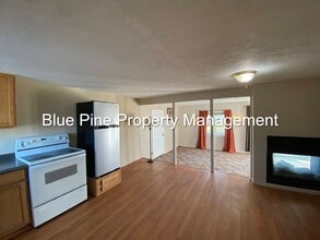 8478 S 1st E in Idaho Falls, ID - Building Photo - Building Photo