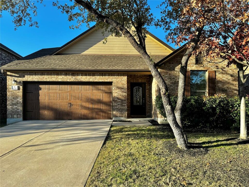 1232 Yellow Iris Rd in Leander, TX - Building Photo