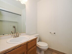 1683 W Garden Dr in Pleasant Grove, UT - Building Photo - Building Photo