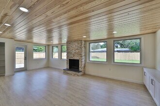 5941 4th Ave N in St. Petersburg, FL - Building Photo - Building Photo