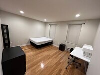 Carlisle Court Medical Student Housing photo'