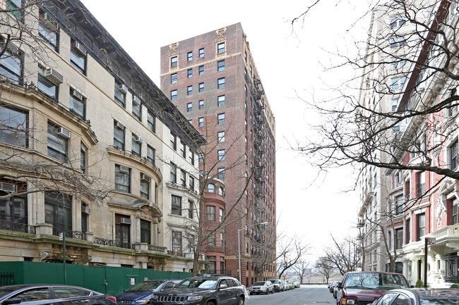 355 Riverside Dr in New York, NY - Building Photo - Building Photo