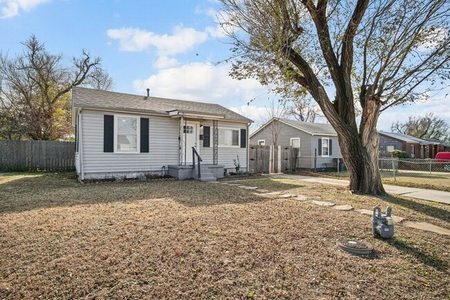 property at 7202 NW 46th St