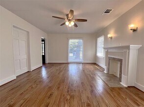 1107 Mountain Lake Rd in Dallas, TX - Building Photo - Building Photo