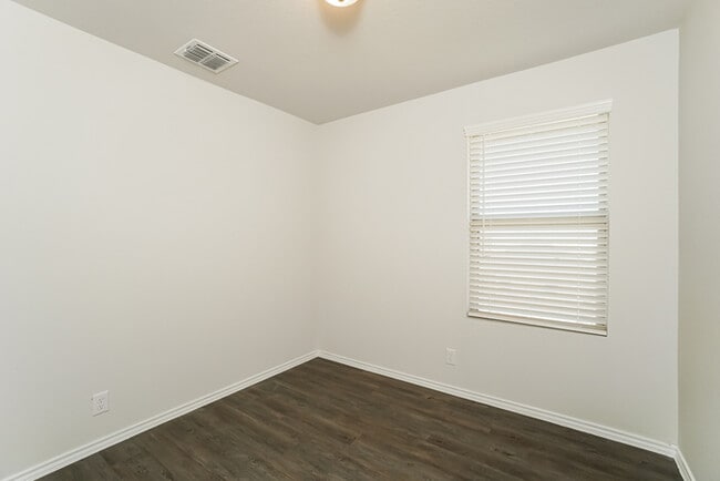 9303 Evening Shade Ct in San Antonio, TX - Building Photo - Building Photo