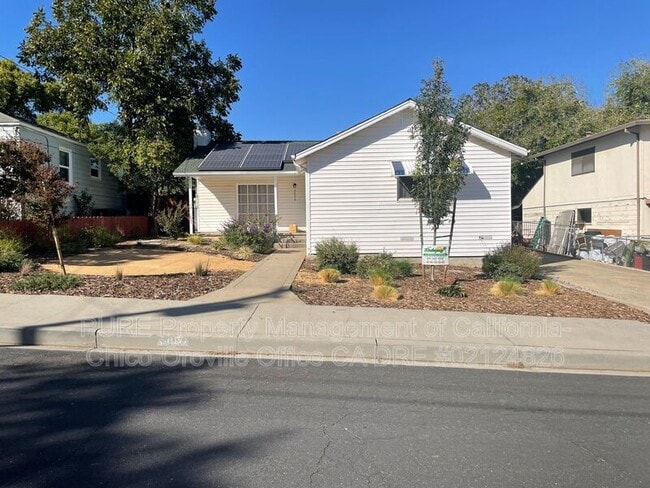 3090 Grand View Ave in Oroville, CA - Building Photo - Building Photo