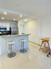 3545 NE 167th St, Unit 505 in North Miami Beach, FL - Building Photo - Building Photo