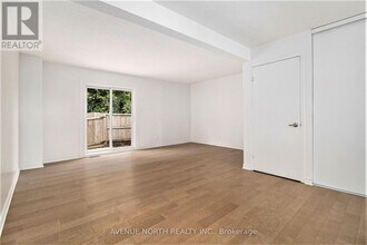 1444 Foxwell St in Ottawa, ON - Building Photo - Building Photo