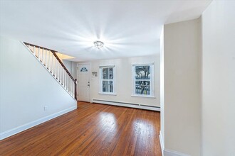 17 Cambridge Ave in White Plains, NY - Building Photo - Building Photo