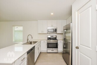 2749 Mistwood Dr in Fort Worth, TX - Foto de edificio - Building Photo