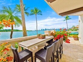 2416 Fisher Island Dr in Miami Beach, FL - Building Photo