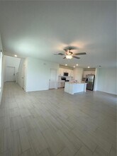 11564 Radiant Shr Lp, Unit 1 bedroom 0605 in San Antonio, FL - Building Photo - Building Photo