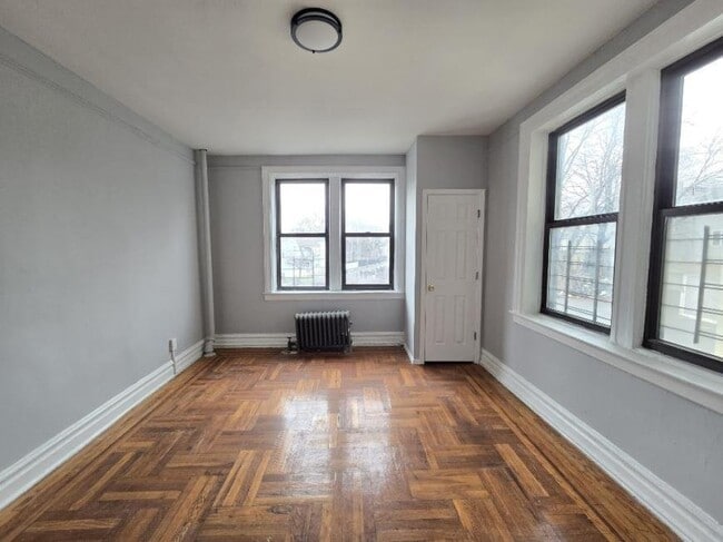 160-166 Ellis Ave