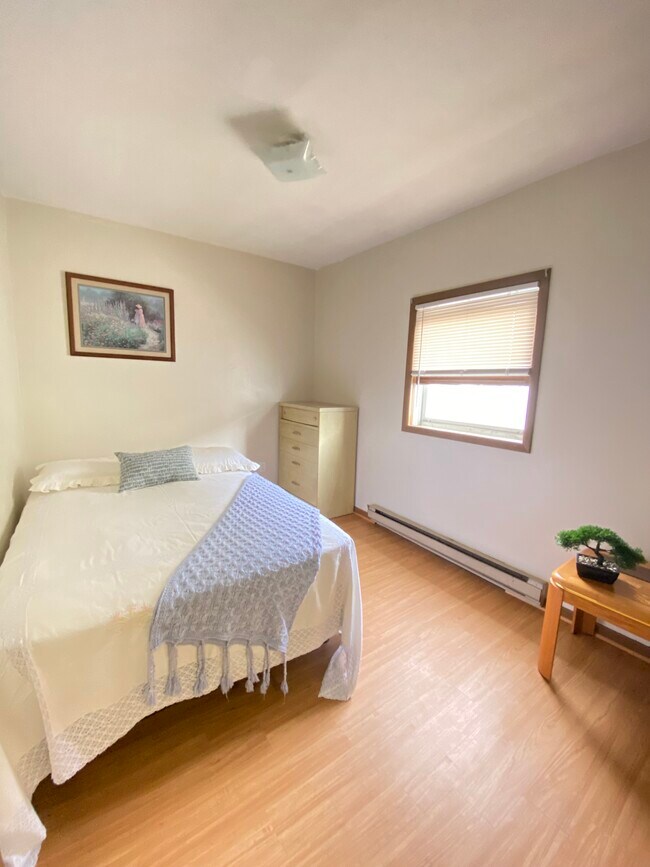 186 Grand Ave, Unit 2f photo'