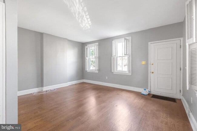 property at 40 W Southampton Ave