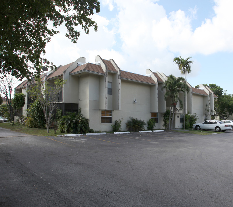 Inwood Condos in Miami, FL - Building Photo