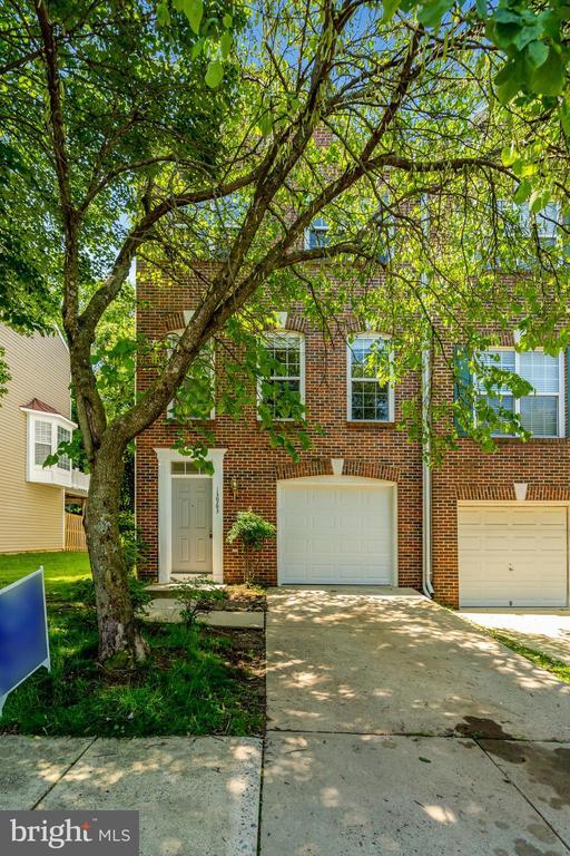 property at 13963 Gill Brook Ln