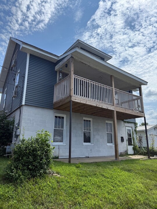 135 Sheldon Ave in Morgantown, WV - Building Photo