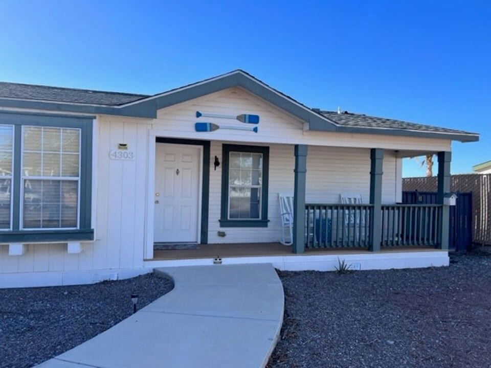 4303 S Cindy Rd in Fort Mohave, AZ - Building Photo