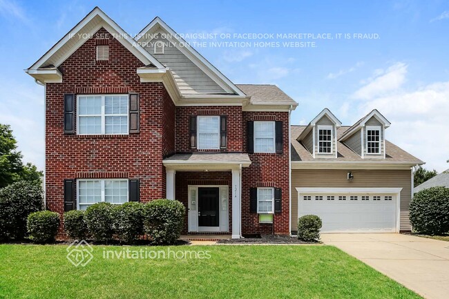 property at 1214 Mallory Ln