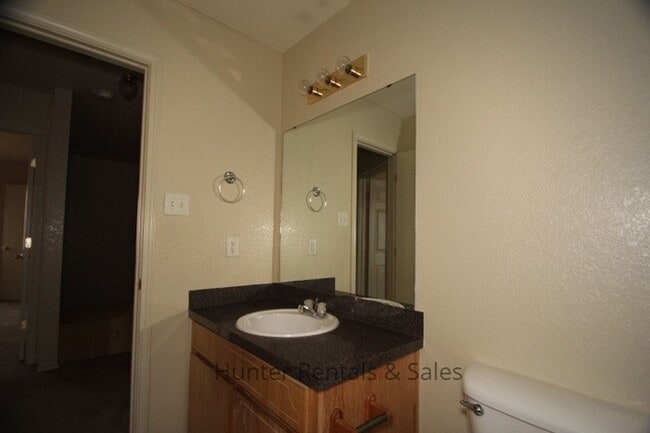 property at 3900 Gus Dr