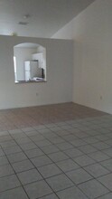 511 NE 24th Ave in Cape Coral, FL - Building Photo - Building Photo