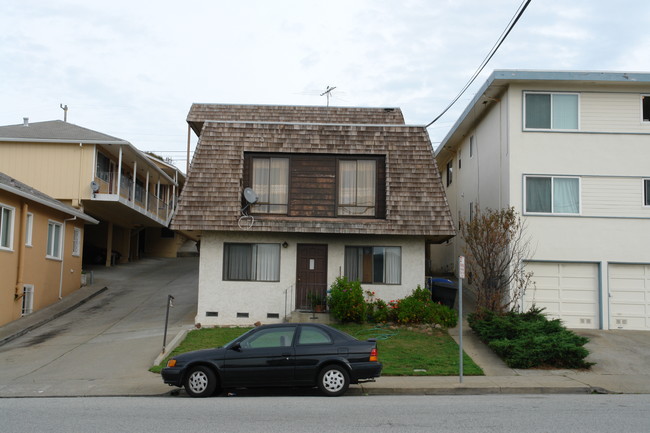 1040 Grand Ave in South San Francisco, CA - Building Photo - Building Photo