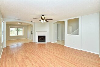 31106 Pine Bay St in Spring, TX - Building Photo - Building Photo
