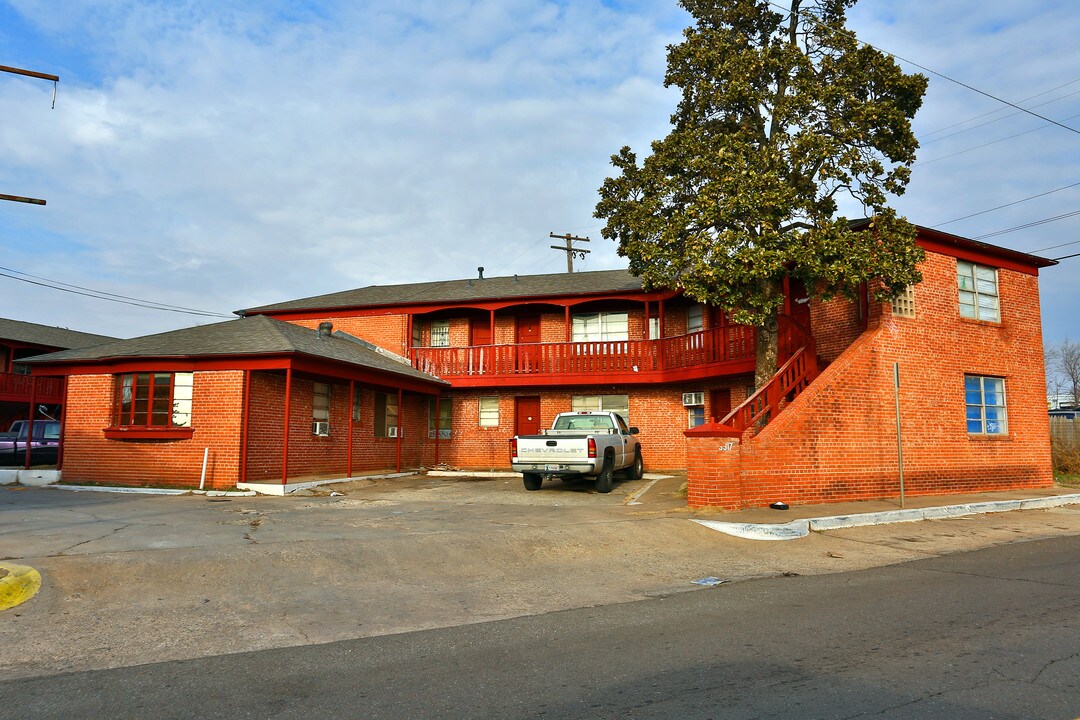 3325 S Robinson Ave in Oklahoma City, OK - Foto de edificio