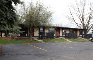 Pinewood Apartments