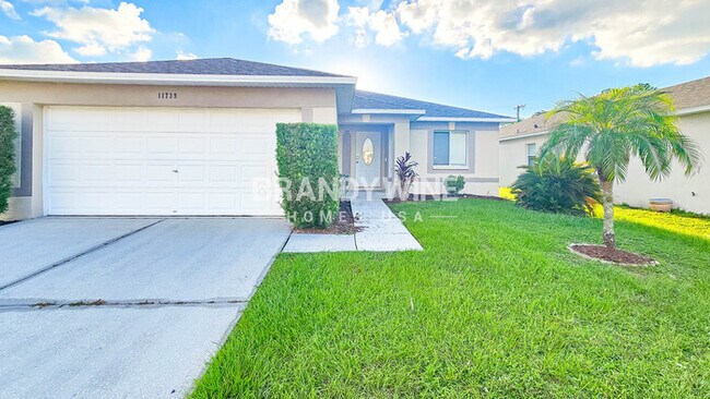 11739 Brenford Crest Dr in Riverview, FL - Building Photo - Building Photo