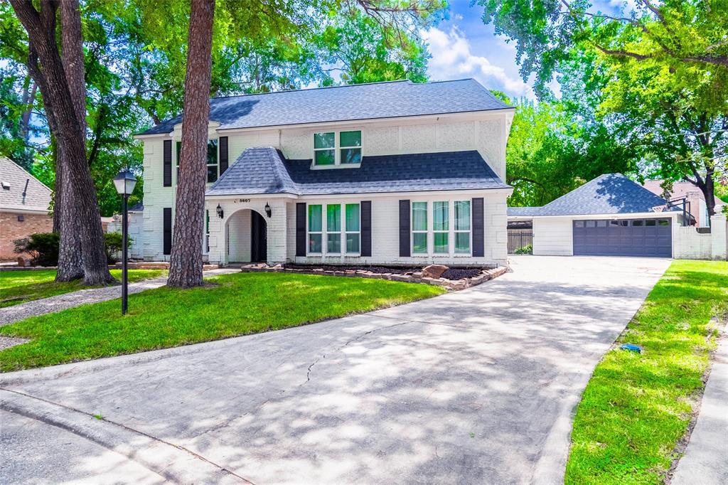 5607 Court of York in Houston, TX - Building Photo