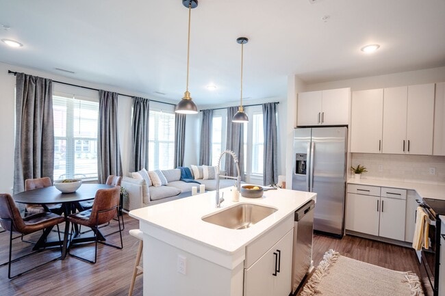 Apex at Perry Crossing in Plainfield, IN - Foto de edificio - Interior Photo